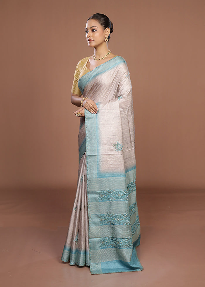 Grey Tussar Silk Saree With Blouse Piece