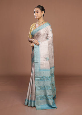 Grey Tussar Silk Saree With Blouse Piece