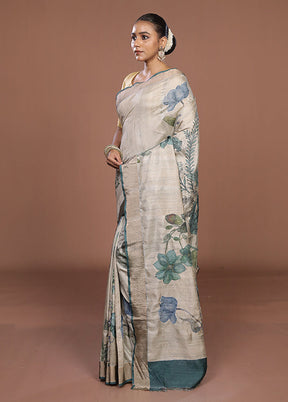 Cream Tussar Silk Saree With Blouse Piece