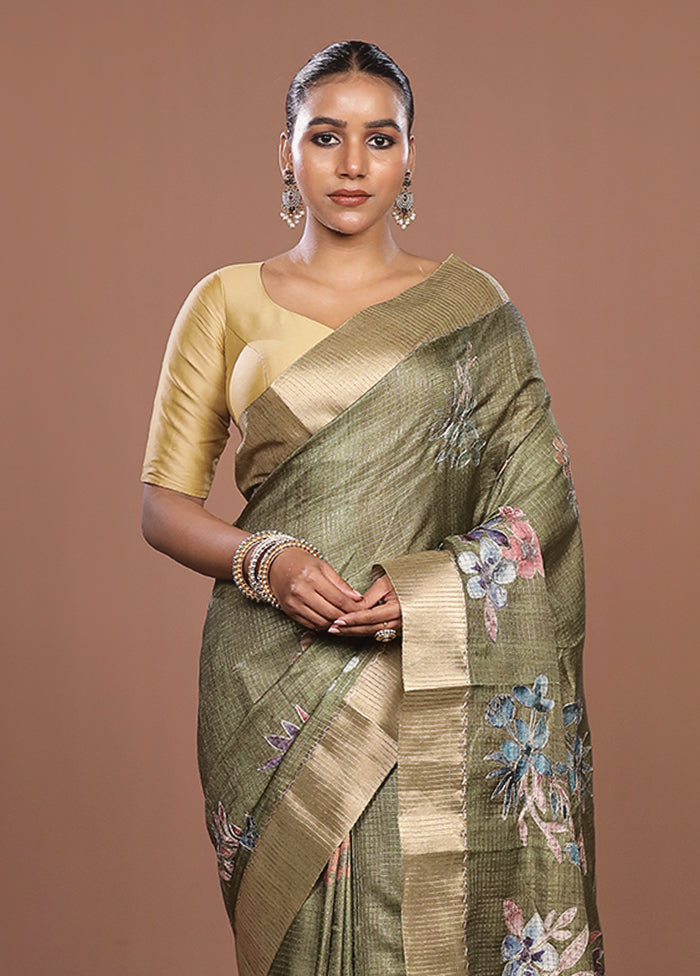 Cream Tussar Silk Saree With Blouse Piece