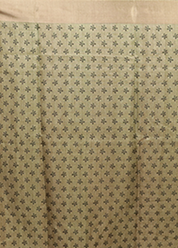 Cream Tussar Silk Saree With Blouse Piece