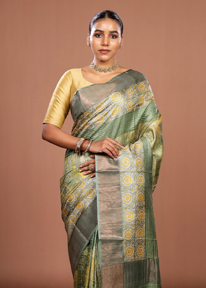 Green Handloom Tussar Pure Silk Saree With Blouse Piece