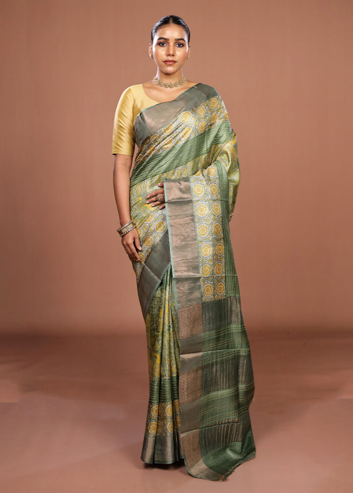 Green Handloom Tussar Pure Silk Saree With Blouse Piece