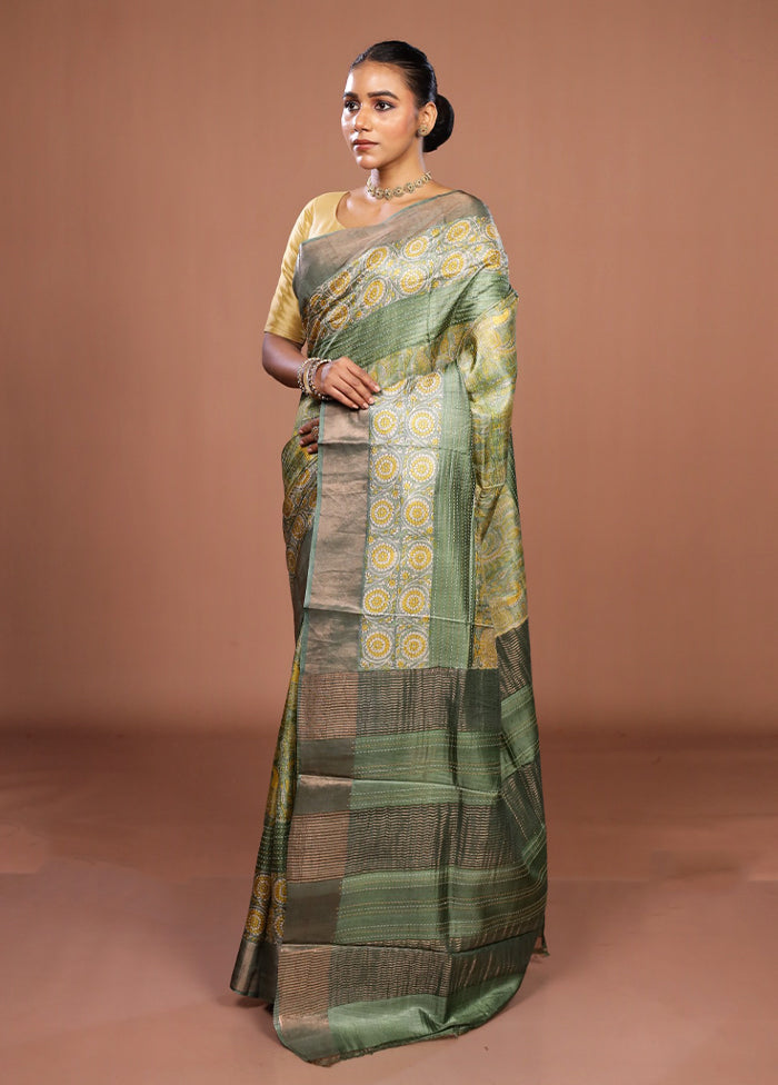 Green Handloom Tussar Pure Silk Saree With Blouse Piece