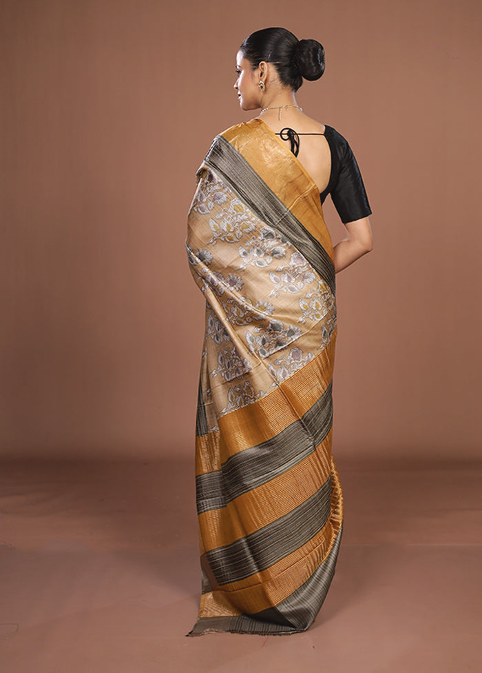 Cream Handloom Tussar Pure Silk Saree With Blouse Piece