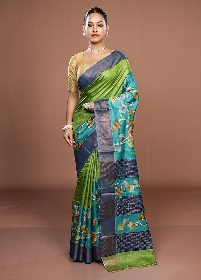 Green Handloom Tussar Pure Silk Saree With Blouse Piece