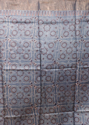 Grey Handloom Tussar Pure Silk Saree With Blouse Piece