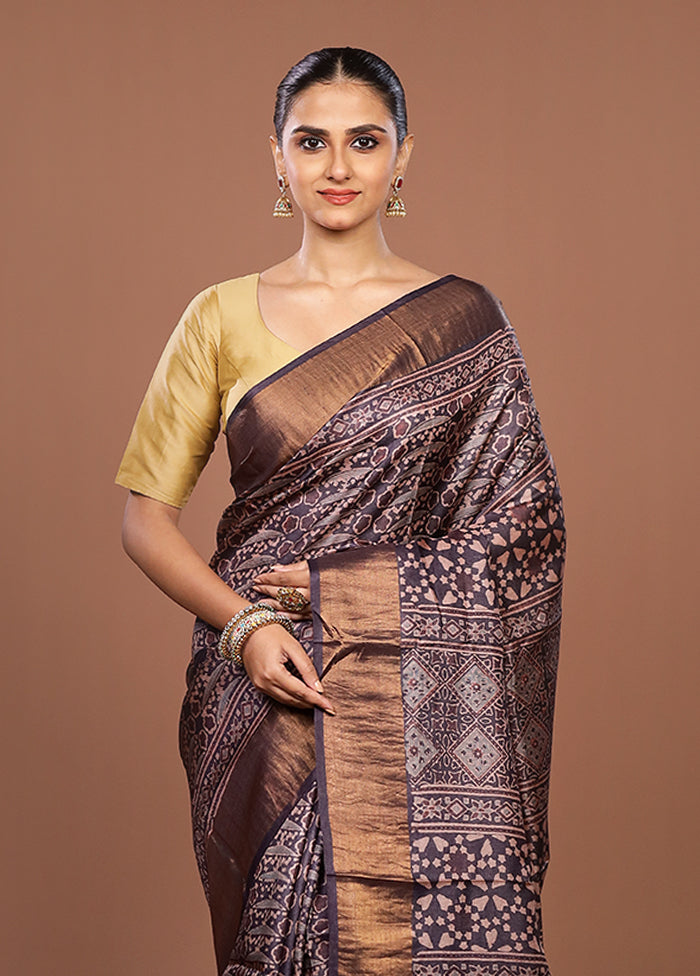Grey Handloom Tussar Pure Silk Saree With Blouse Piece