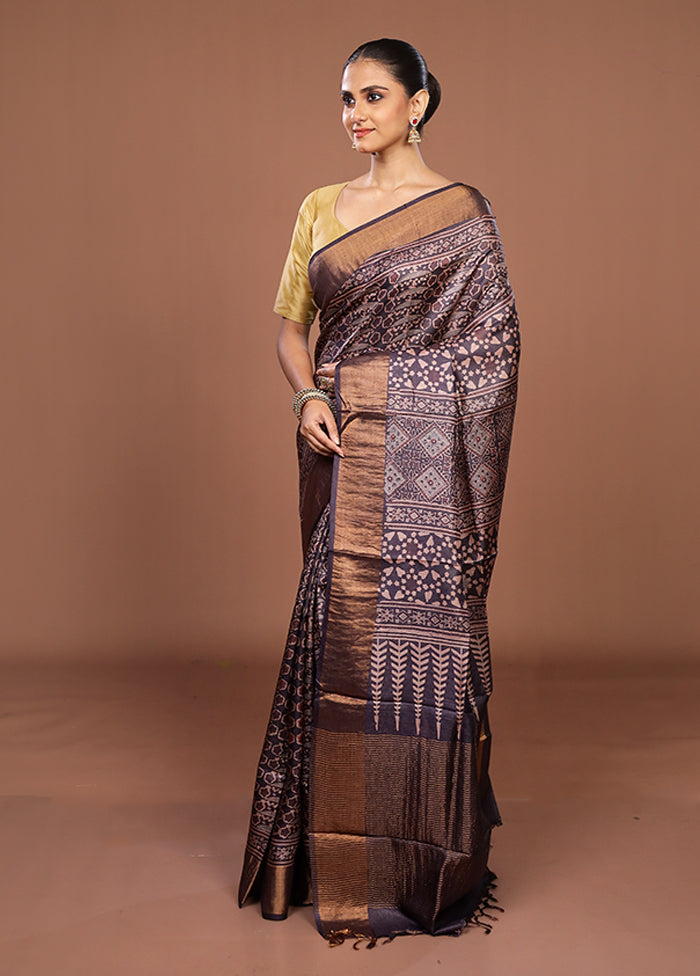 Grey Handloom Tussar Pure Silk Saree With Blouse Piece
