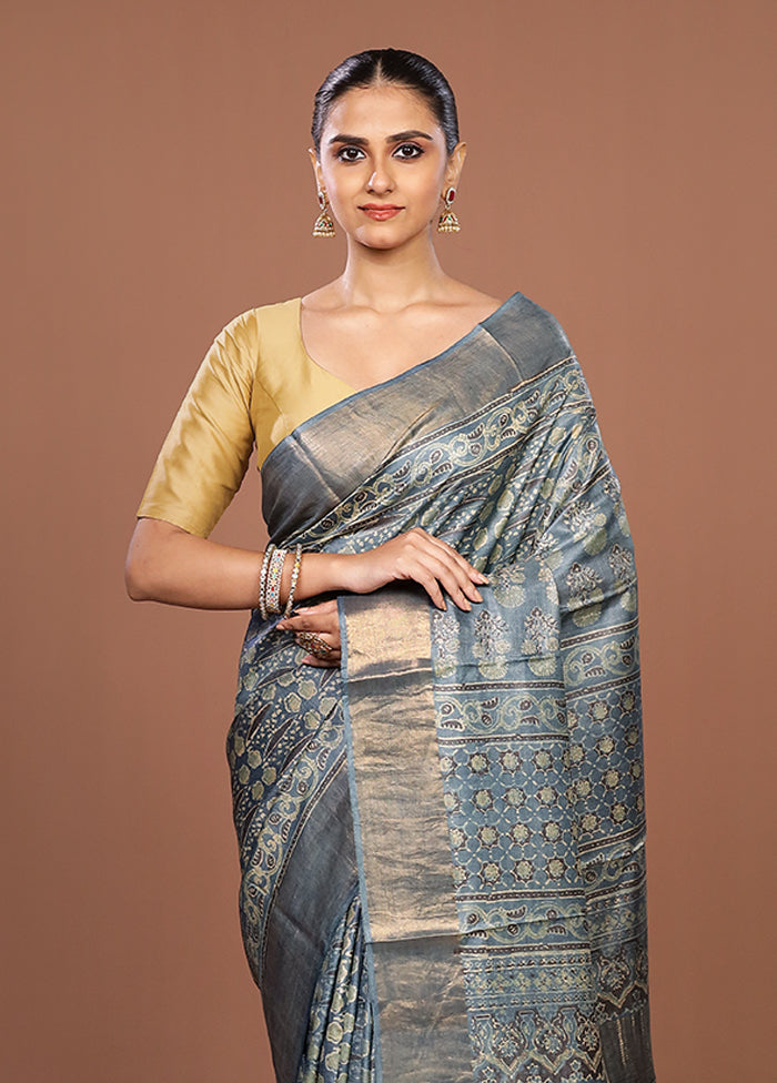 Grey Handloom Tussar Pure Silk Saree With Blouse Piece