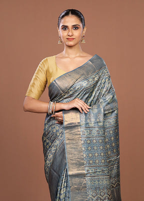 Grey Handloom Tussar Pure Silk Saree With Blouse Piece