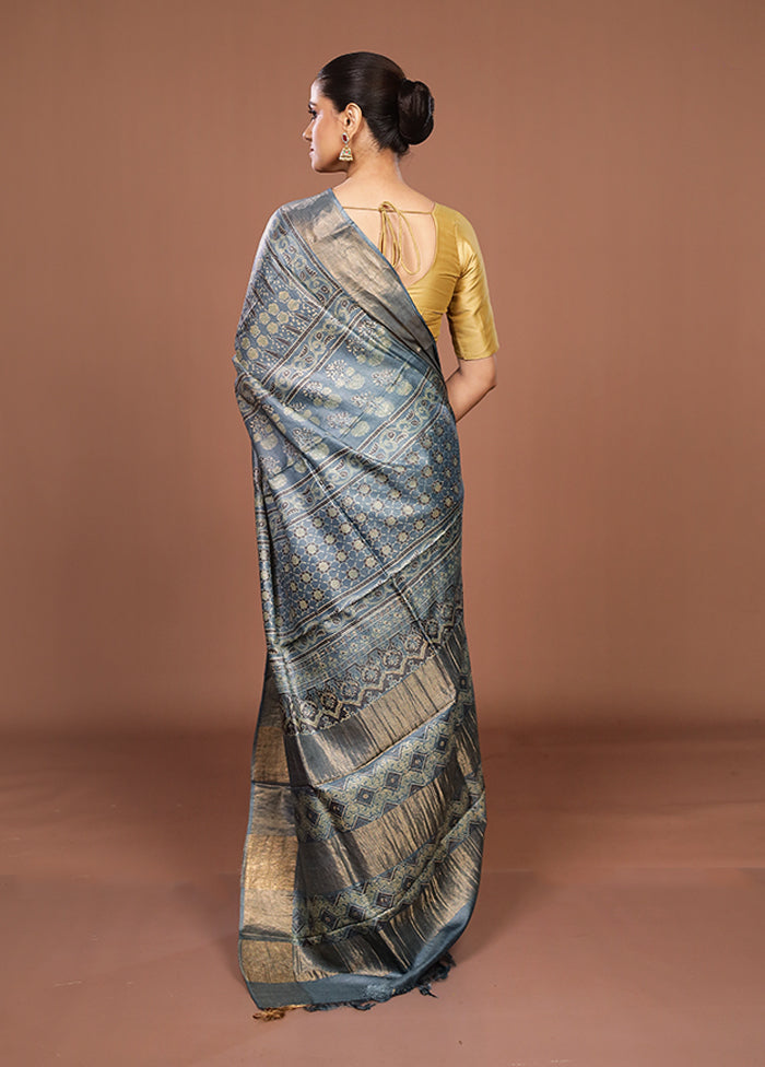 Grey Handloom Tussar Pure Silk Saree With Blouse Piece