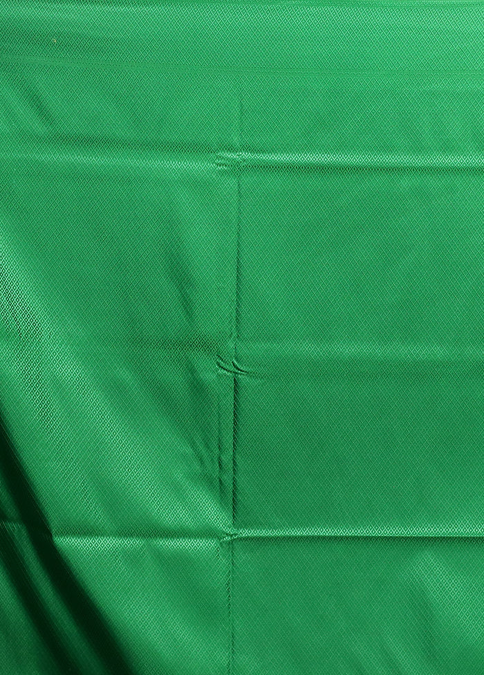 Purple Banarasi Silk Saree With Blouse Piece