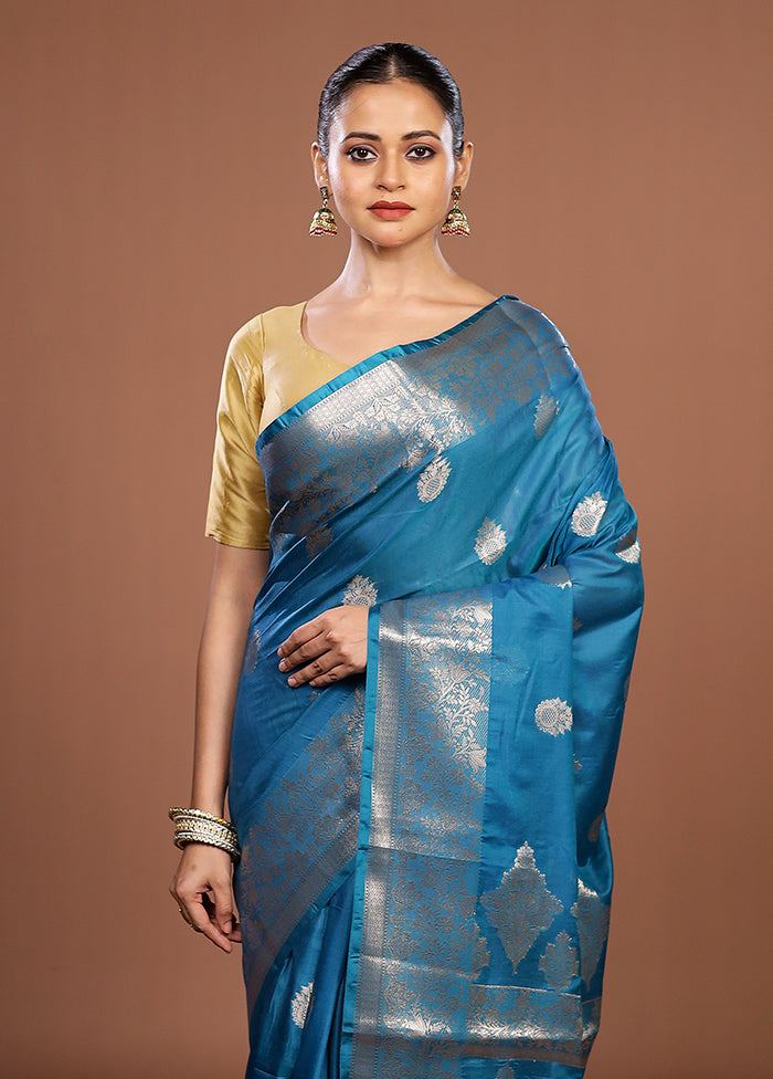 Blue Cotton Saree With Blouse Piece