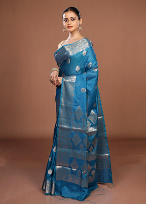 Blue Cotton Saree With Blouse Piece