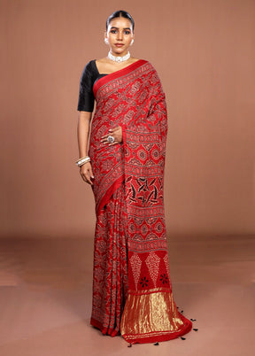 Red Printed Pure Silk Saree Without Blouse Piece