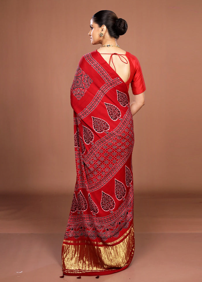 Maroon Printed Pure Silk Saree Without Blouse Piece