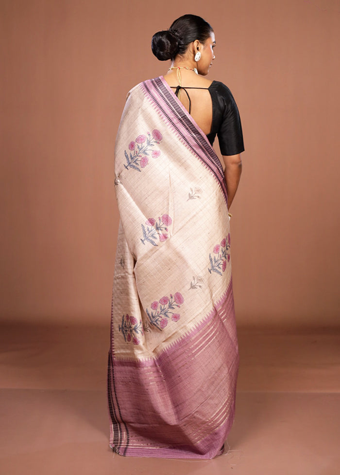 Cream Tussar Silk Saree With Blouse Piece