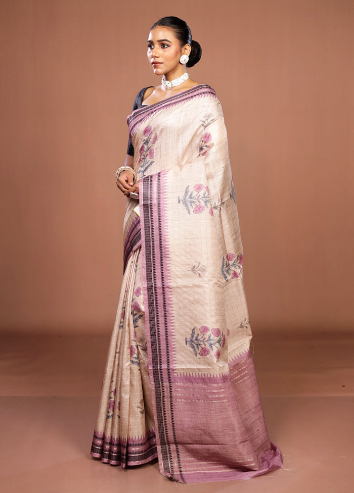 Cream Tussar Silk Saree With Blouse Piece