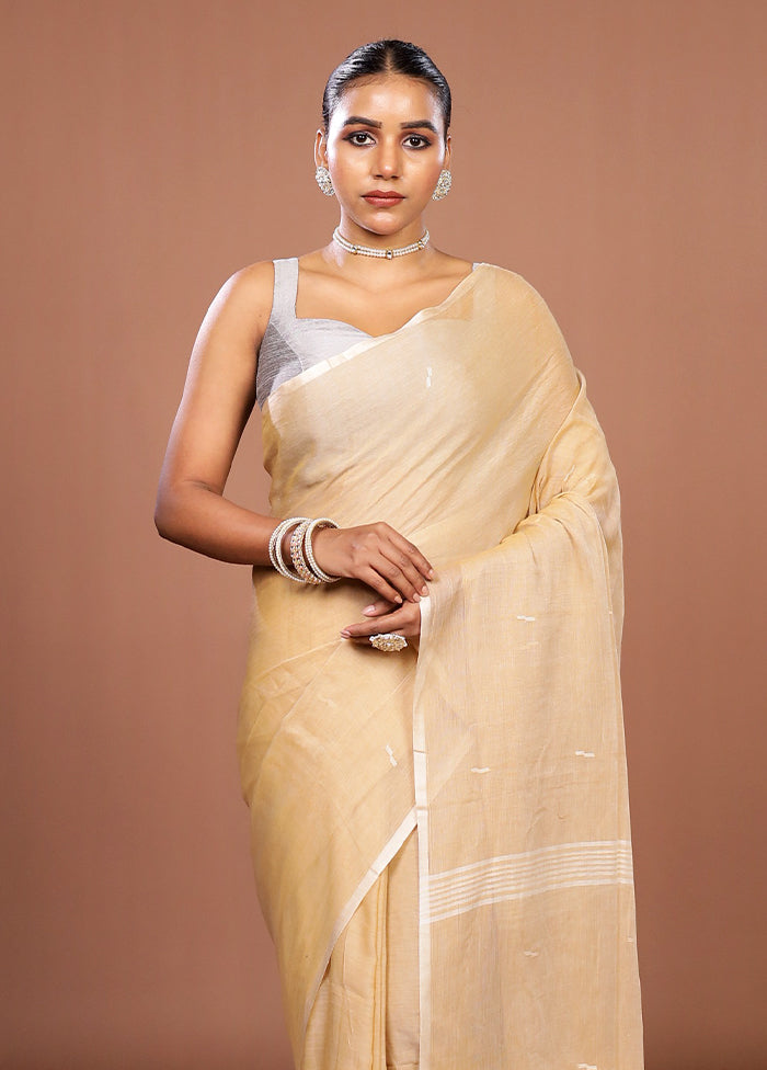 Cream Matka Silk Saree With Blouse Piece