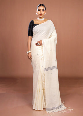 White Matka Silk Saree With Blouse Piece