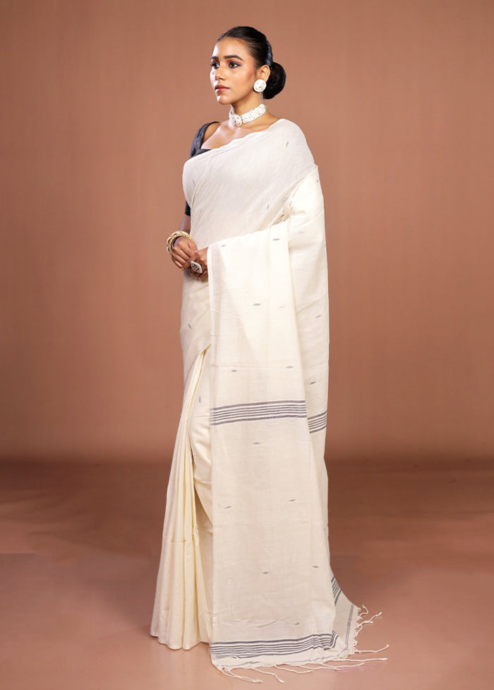 White Matka Silk Saree With Blouse Piece