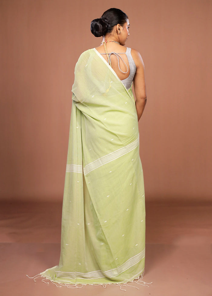 Green Matka Silk Saree With Blouse Piece