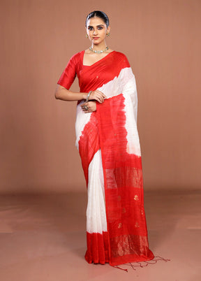 White Matka Silk Saree With Blouse Piece