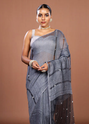 Grey Matka Silk Saree With Blouse Piece