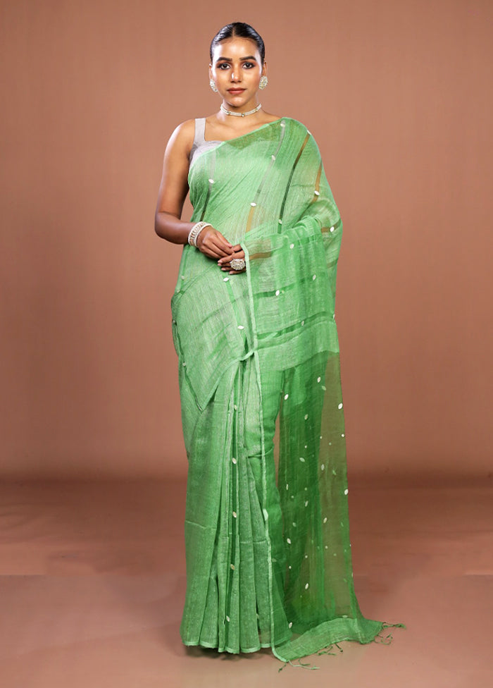 Green Matka Silk Saree With Blouse Piece