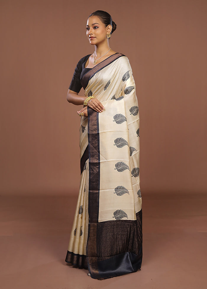 Cream Handloom Tussar Pure Silk Saree With Blouse Piece