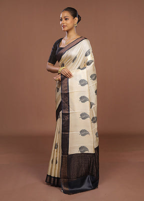 Cream Handloom Tussar Pure Silk Saree With Blouse Piece