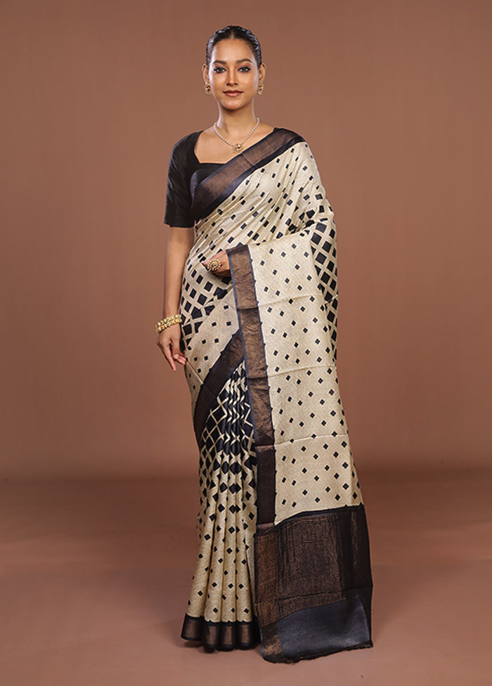 Cream Handloom Tussar Pure Silk Saree With Blouse Piece