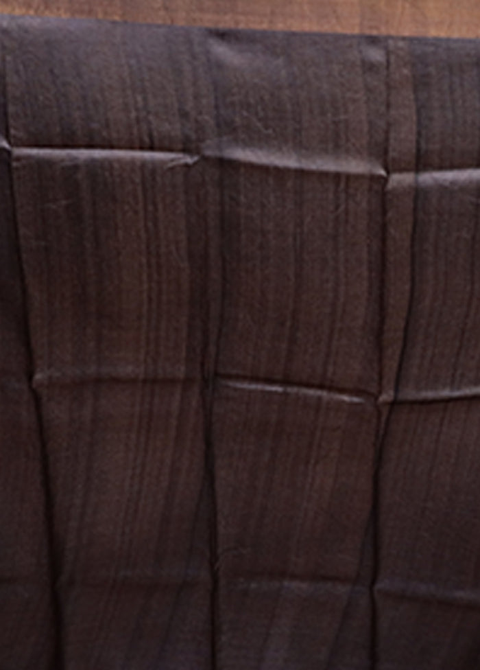 Cream Handloom Tussar Pure Silk Saree With Blouse Piece