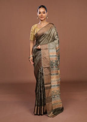 Green Handloom Tussar Pure Silk Saree With Blouse Piece