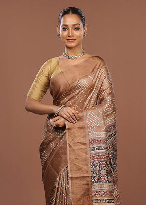 Cream Handloom Tussar Pure Silk Saree With Blouse Piece