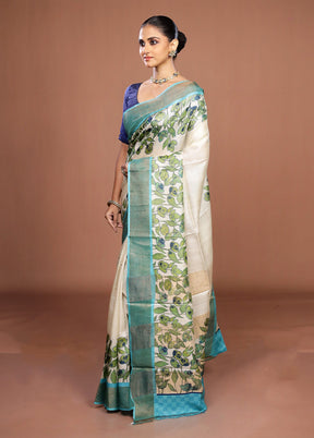 White Handloom Tussar Pure Silk Saree With Blouse Piece