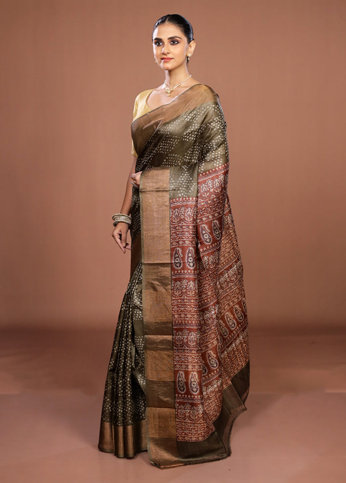 Cream Handloom Tussar Pure Silk Saree With Blouse Piece