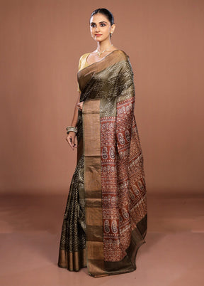 Cream Handloom Tussar Pure Silk Saree With Blouse Piece