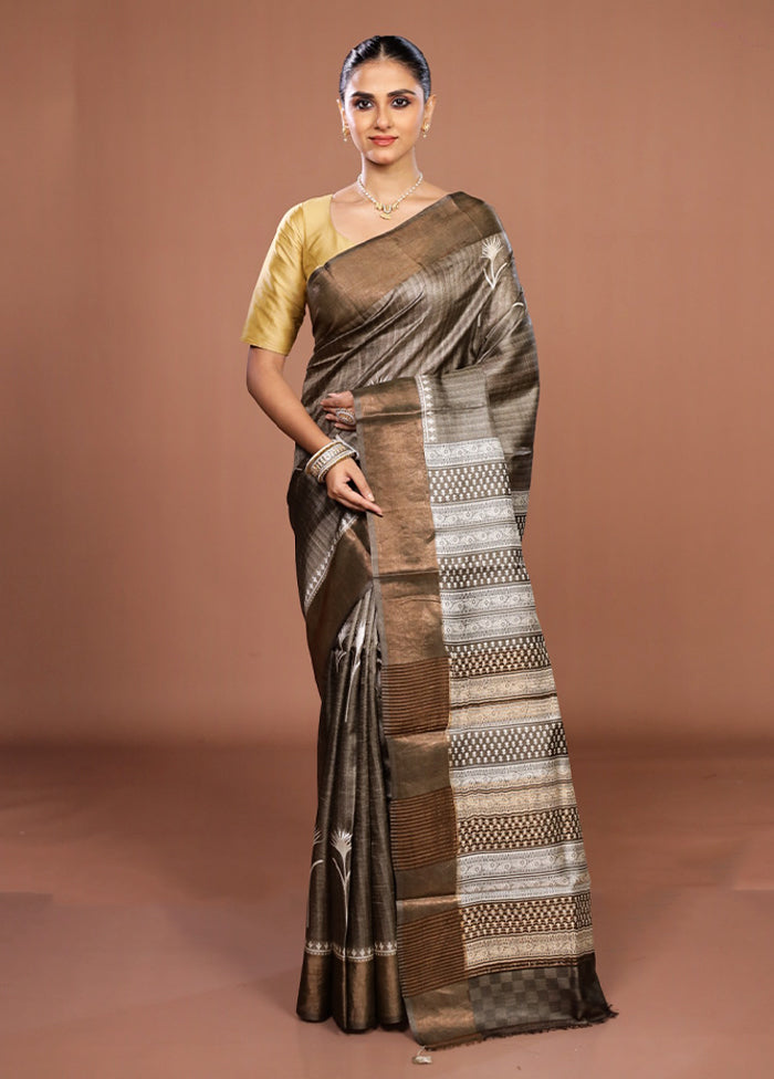 Cream Handloom Tussar Pure Silk Saree With Blouse Piece
