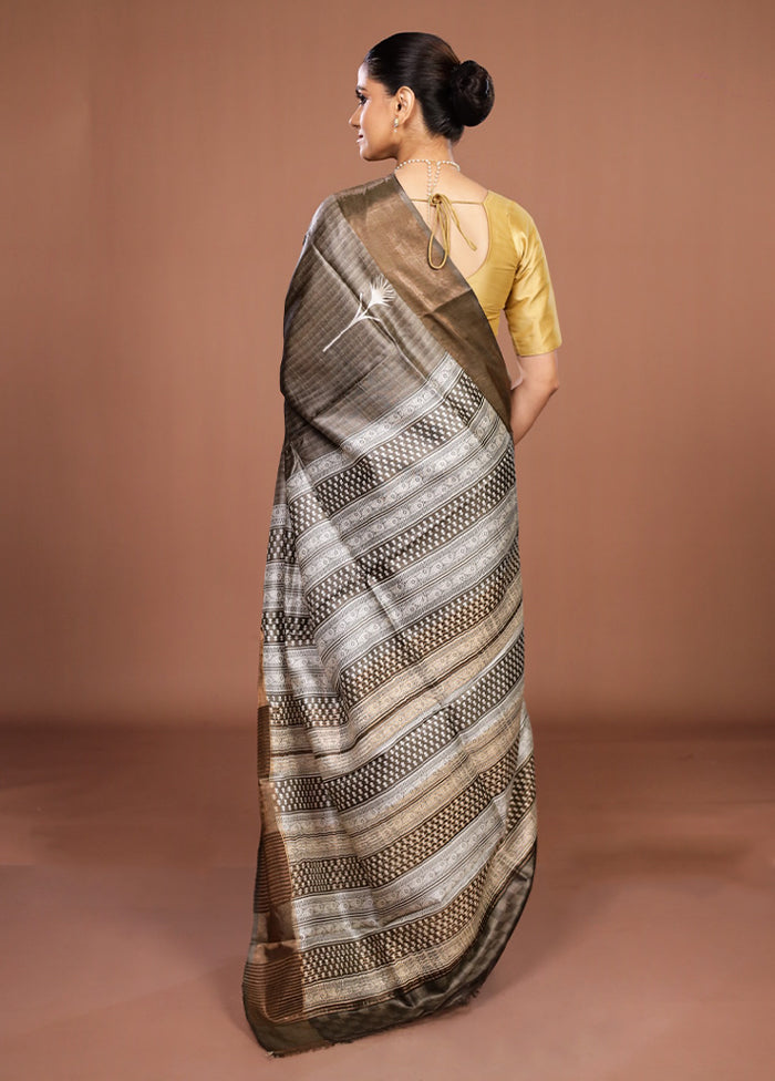 Cream Handloom Tussar Pure Silk Saree With Blouse Piece