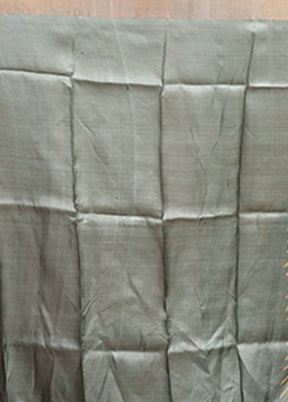 Green Handloom Tussar Pure Silk Saree With Blouse Piece