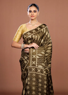 Cream Tussar Silk Saree With Blouse Piece