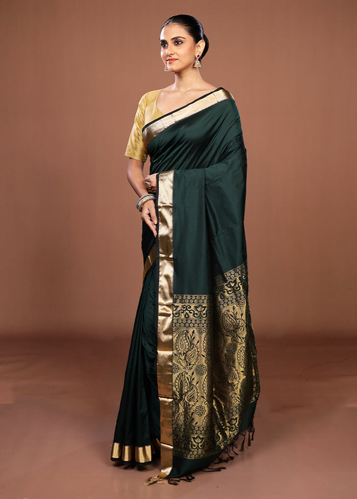 Green Kanjivaram Silk Saree With Blouse Piece