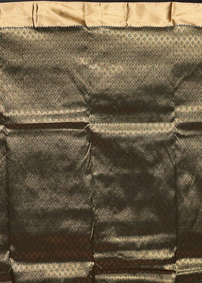 Green Kanjivaram Silk Saree With Blouse Piece