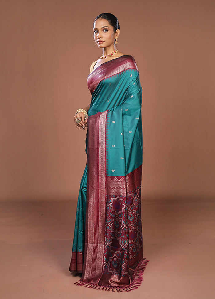 Green Dupion Silk Saree With Blouse Piece