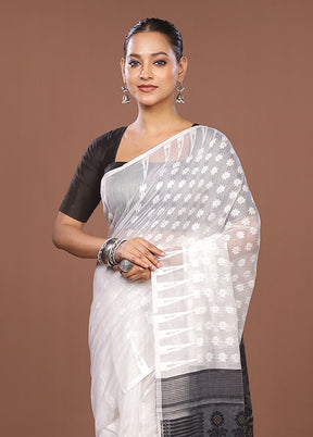 Black Jamdani Cotton Saree Without Blouse Piece