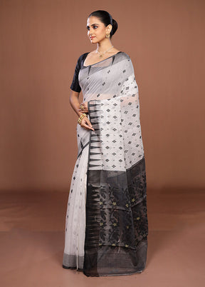 Black Jamdani Cotton Saree Without Blouse Piece