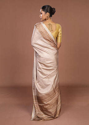 Cream Tussar Silk Saree With Blouse Piece
