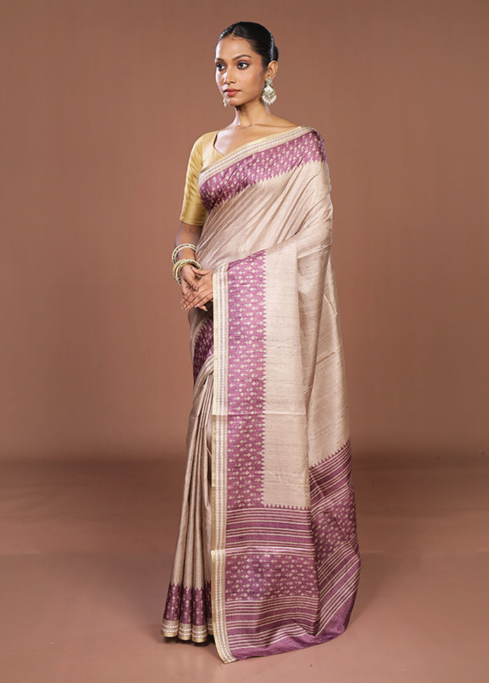 Cream Tussar Silk Saree With Blouse Piece